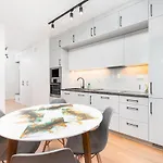 Klobucka 27 -a By Homeprime ורשה