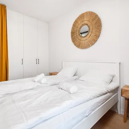 Klobucka 27 -a By Homeprime Varşova